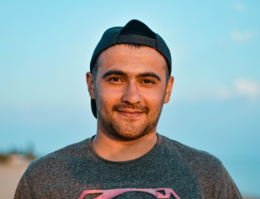 <em>Alejandro M.</em>
